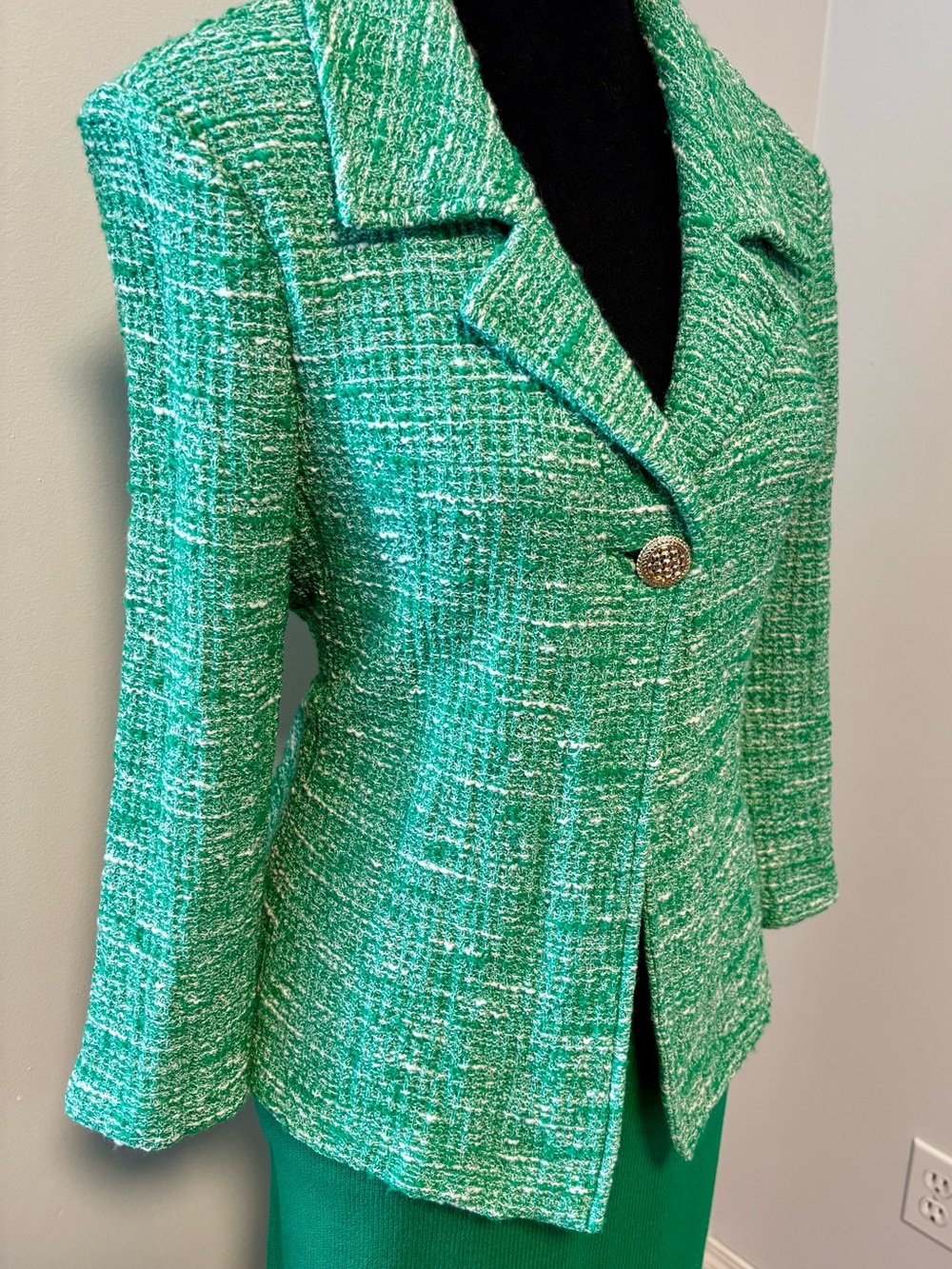 St. John Green Tweed Women's Blazer and skirt - Picture 3 of 3
